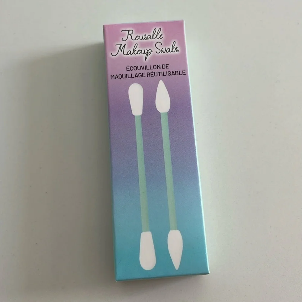 Aria Beauty Reusable Makeup Swabs with Case